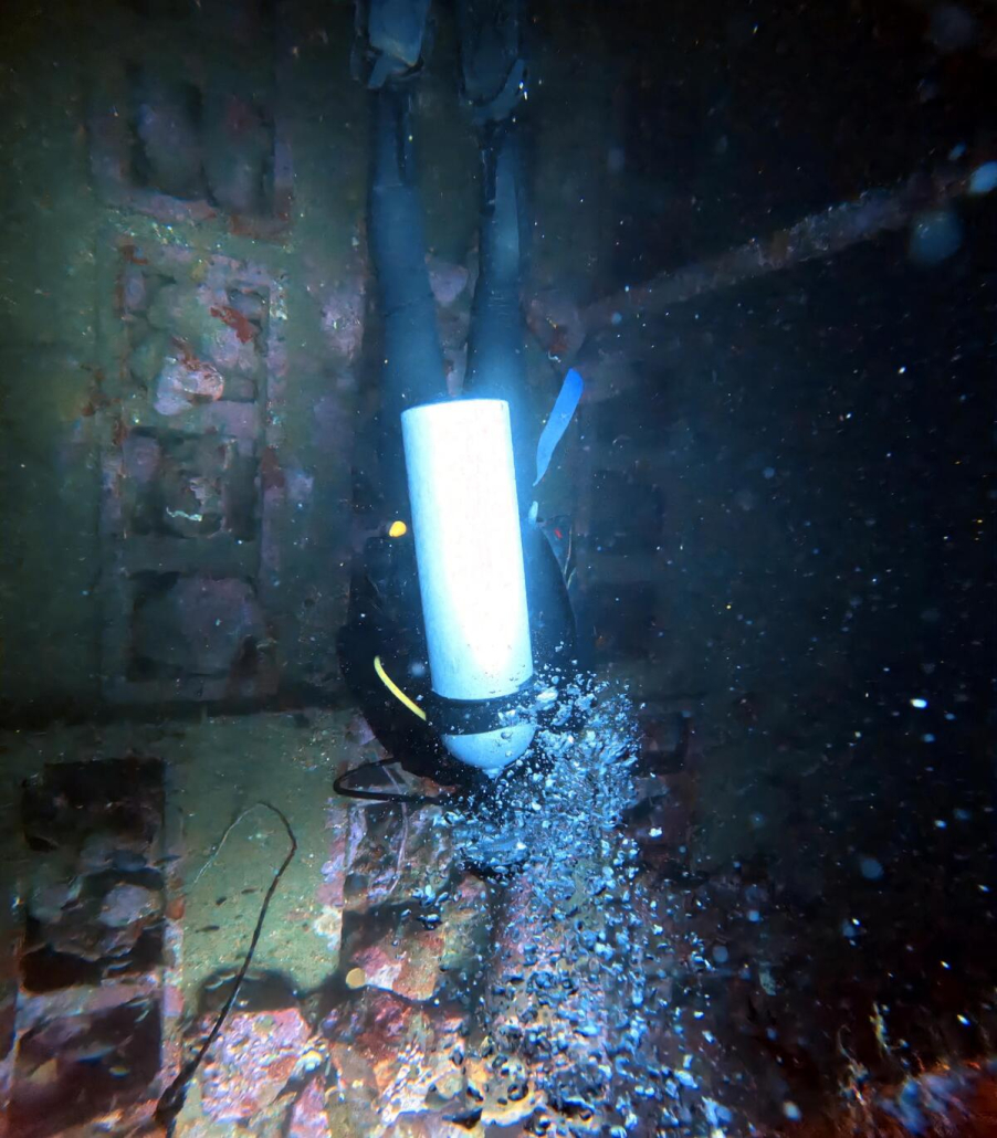 inside boga wreck